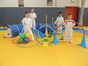 COOPERATIVE JUDO